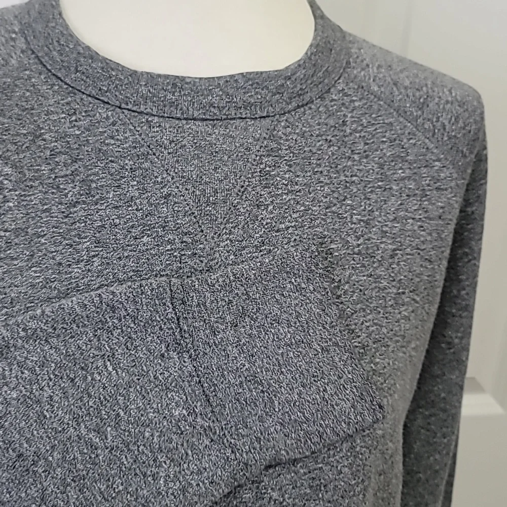 CHAMPION MEDIUM GREY COMFY COZY ATHLETIC APPAREL CREWNECK PULLOVER SWEATSHIRT - Picture 10 of 16